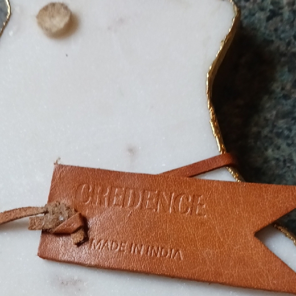 White Marble Cat Cutting Board with Gold Accents - Picture 2 of 5